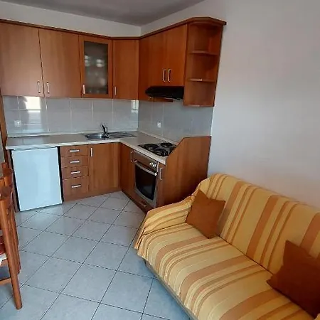 Mara Apartmán Kukljica